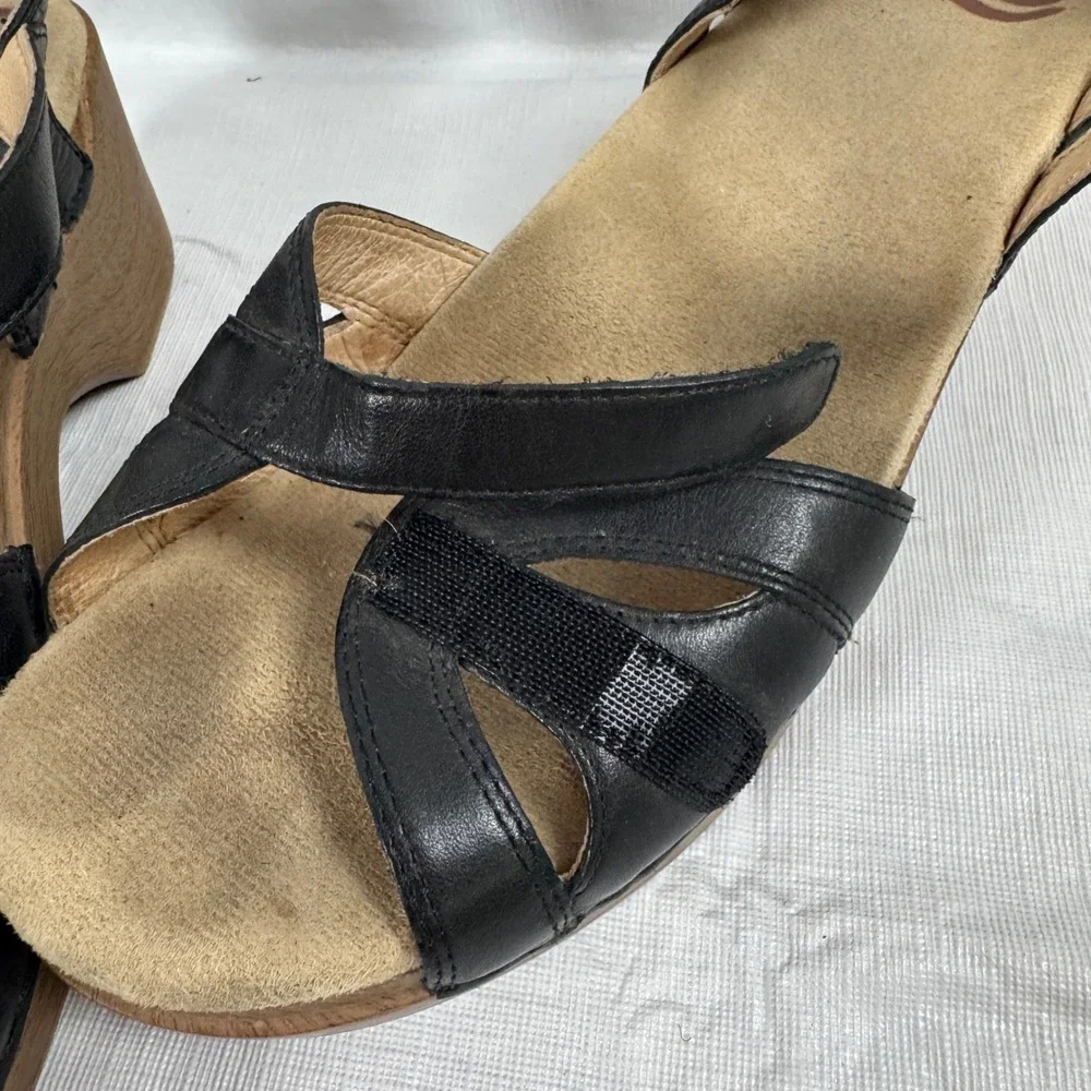 Dansko Womens Tiffani Black Leather Wedge Sandals 9849022200 Size 41 US 9.5